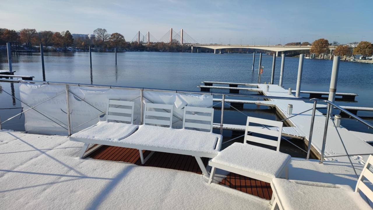 Houseboat Water King Apartament Plywajacy Dom Na Wodzie, 7 Os Breslavia Exterior foto